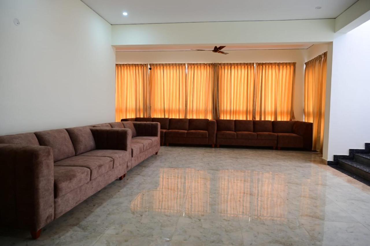 Kcg Residency Hotel Mysore Ngoại thất bức ảnh