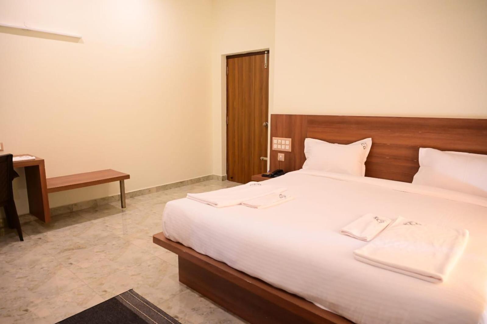 Kcg Residency Hotel Mysore Ngoại thất bức ảnh