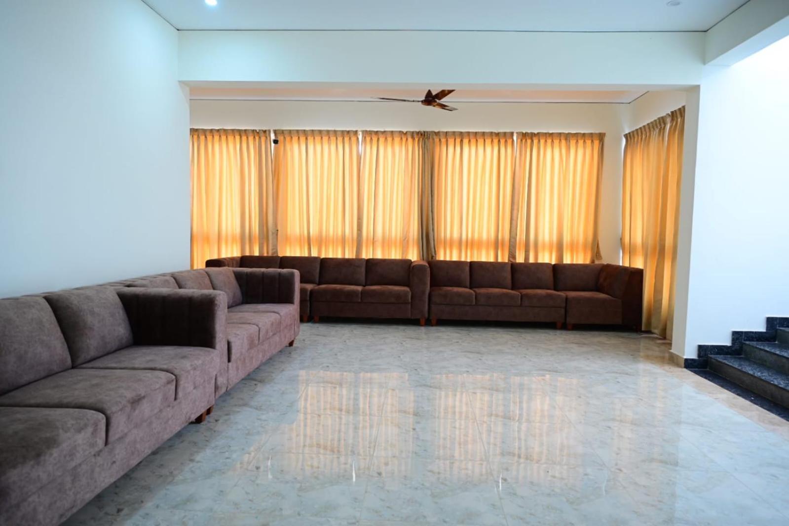 Kcg Residency Hotel Mysore Ngoại thất bức ảnh